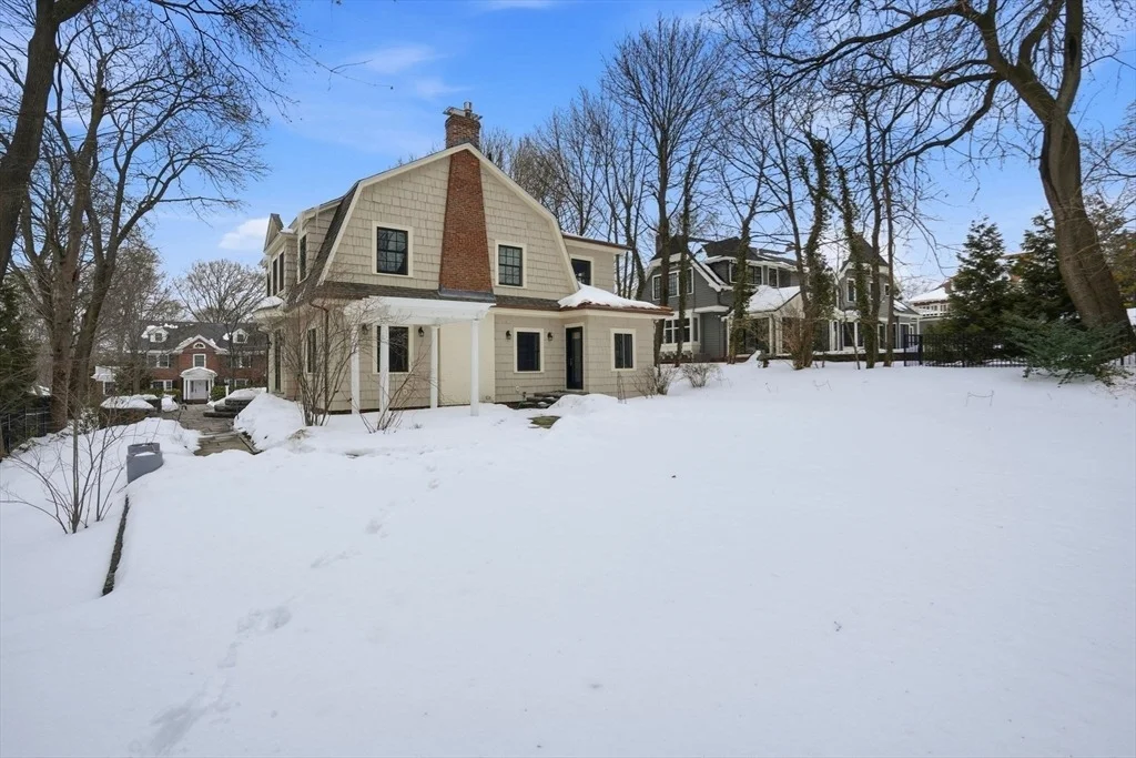 Photo of 11 Hillcrest Road