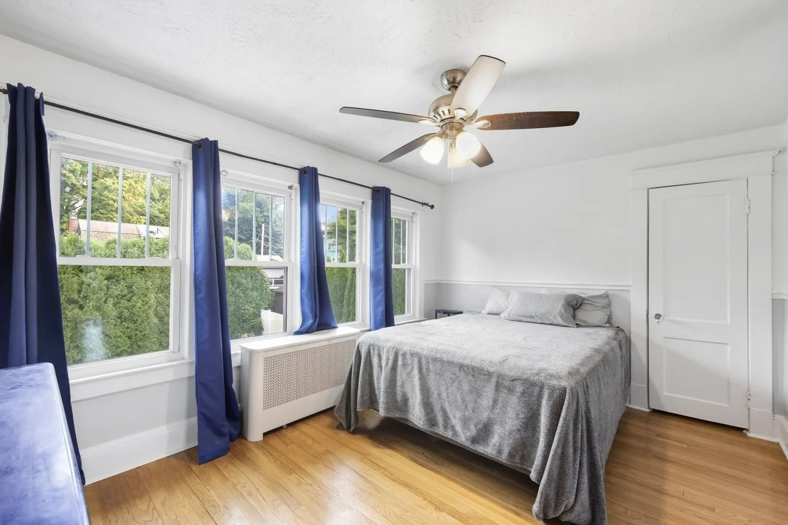 Photo of 154 Ely Ave