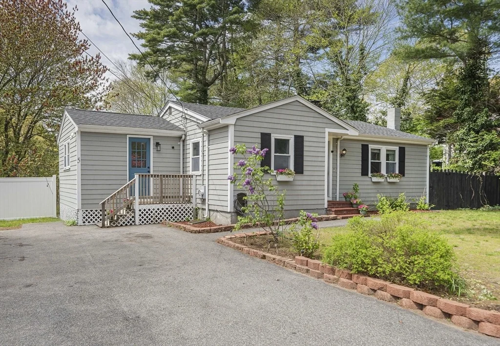 Photo of 5 Pine Cir