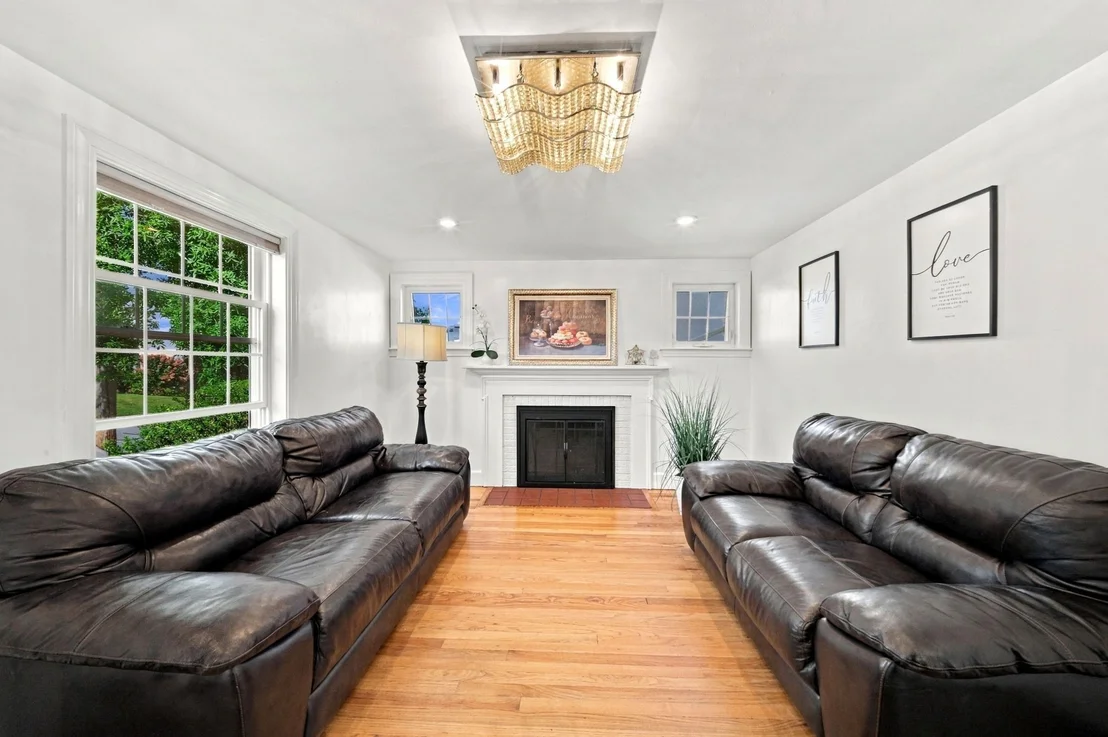 Photo of 147 Elmlawn Rd