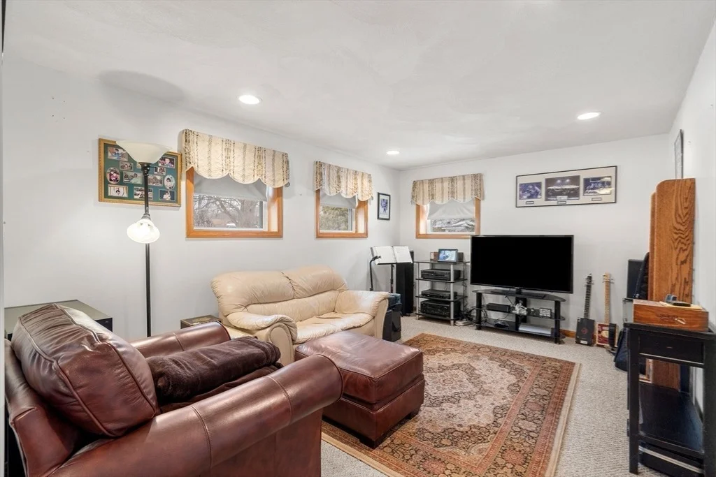 Photo of 7 Belfast Rd.