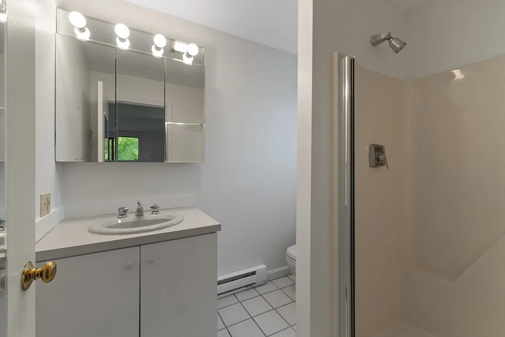 Photo of 150 Hesperus Ave