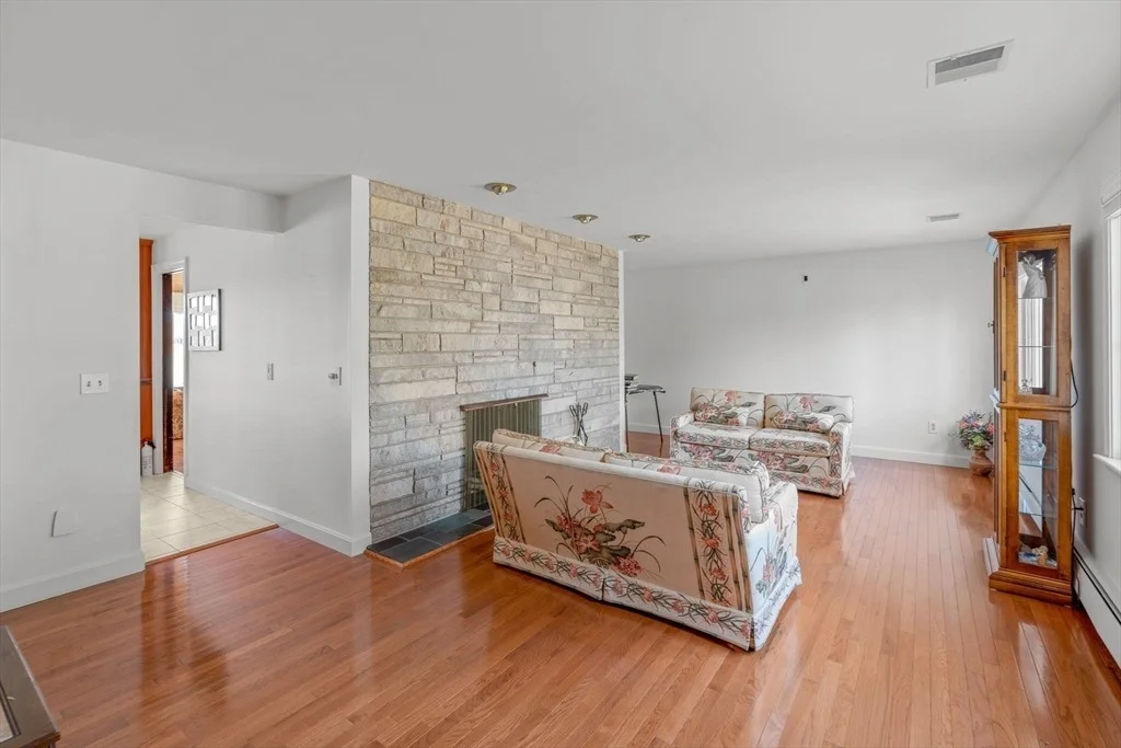 Photo of 134 Summersea Rd