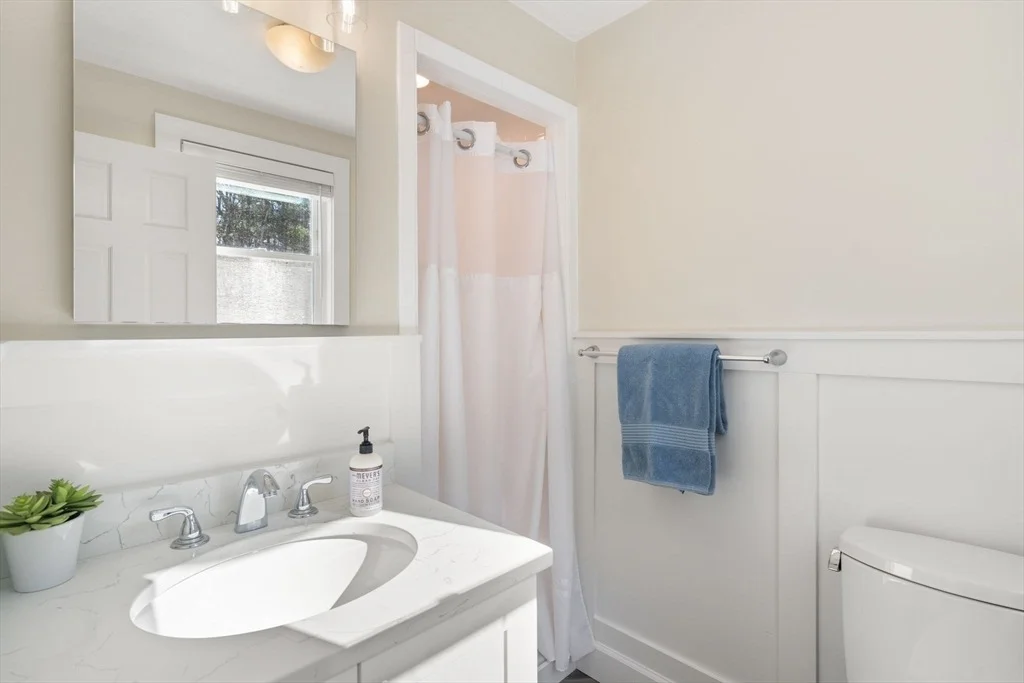 Photo of 215 Briar Lane