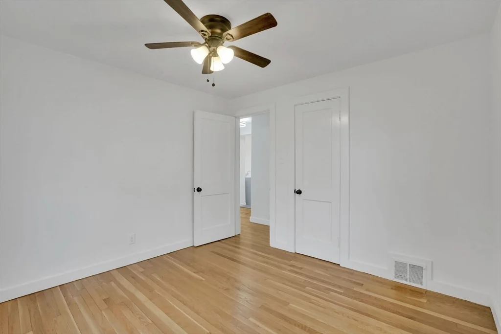 Photo of 155 Powell Ave