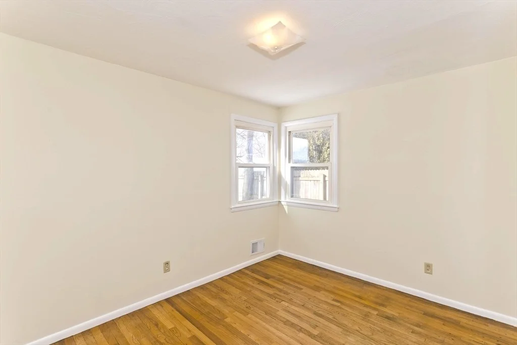 Photo of 10 Calvin St