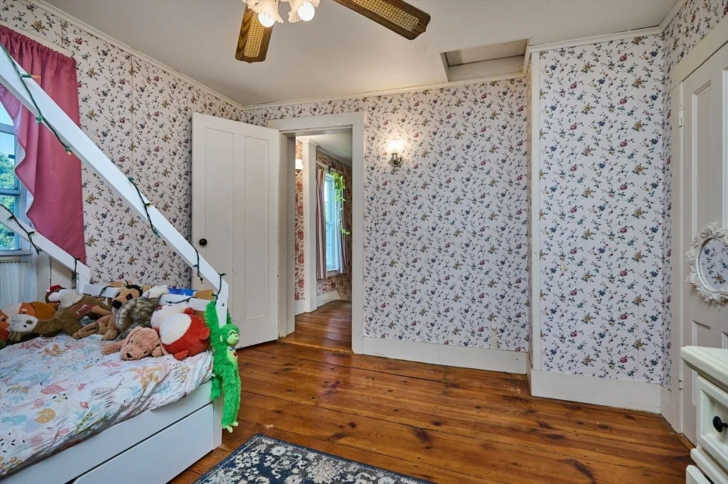 Photo of 666 Montgomery Rd