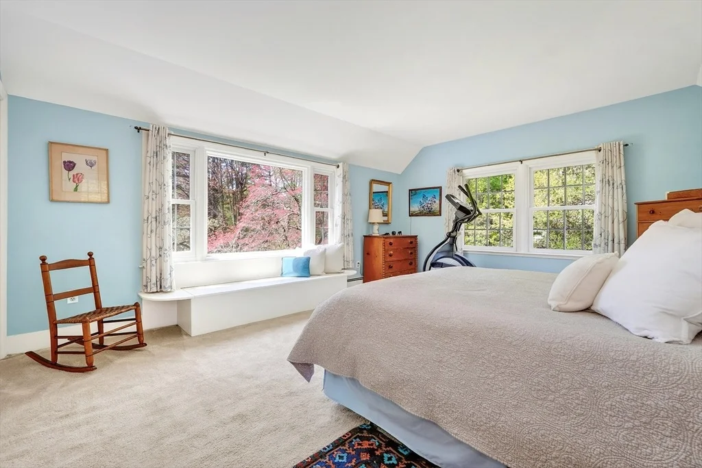 Photo of 374 Dover Road