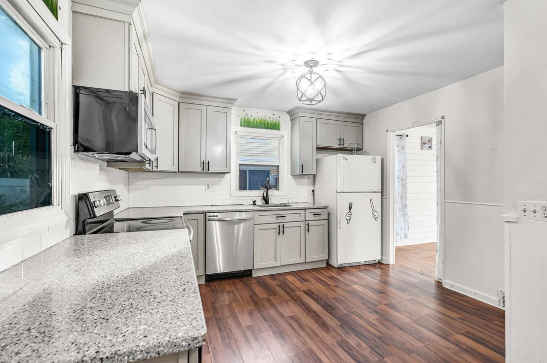 Photo of 66 Hillside Ave