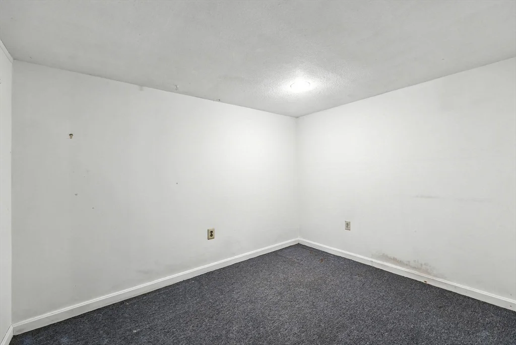 Photo of 4 Claren Dr