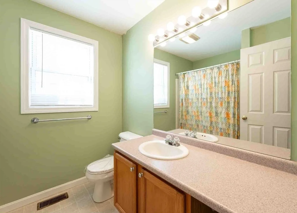 Photo of 37 Summer Hill Rd