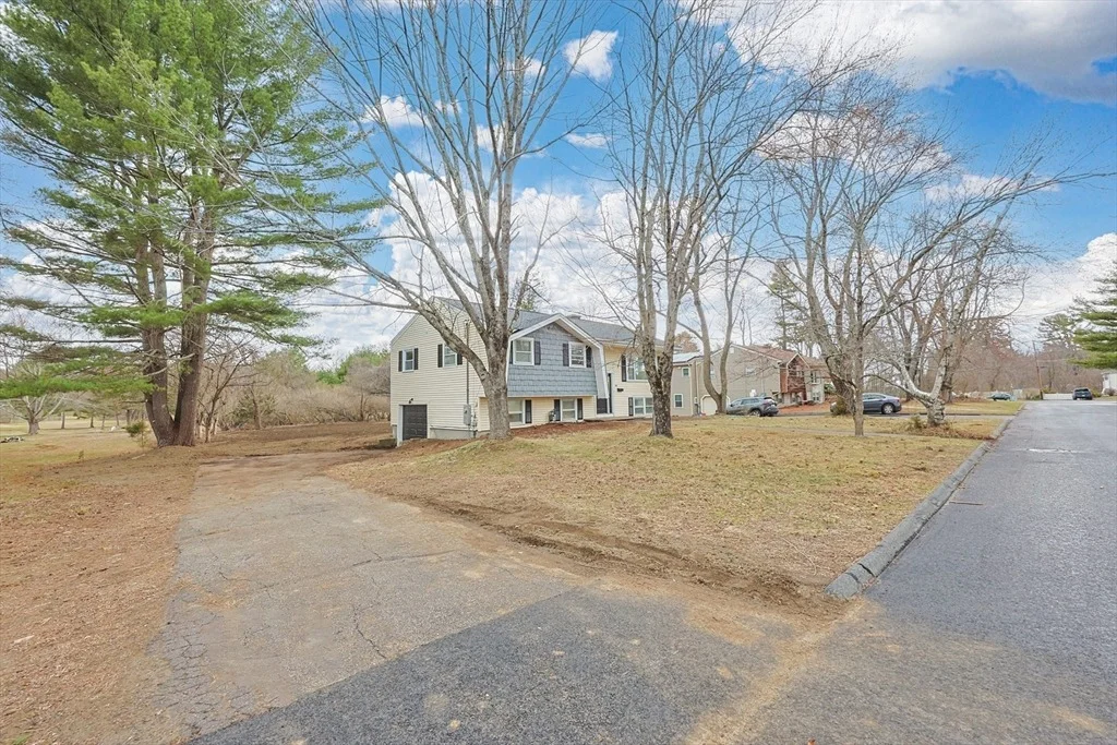 Photo of 58 Ray Ave
