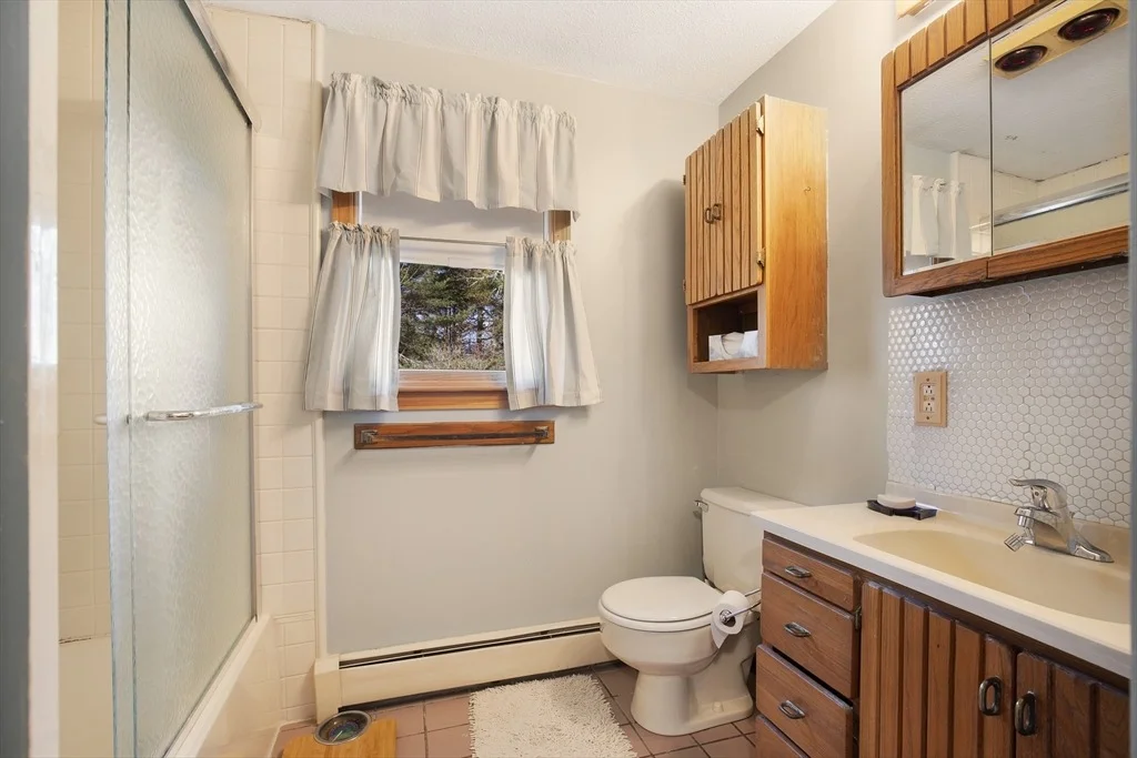 Photo of 386 Bishops Ter