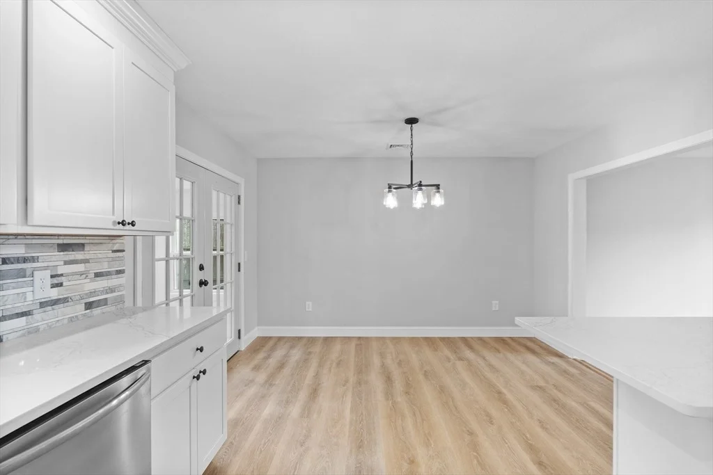 Photo of 48 Lansing Rd