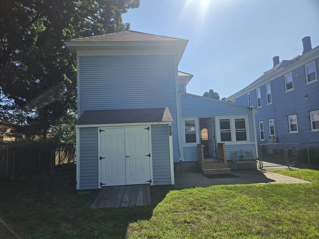 Photo of 399 Stevens