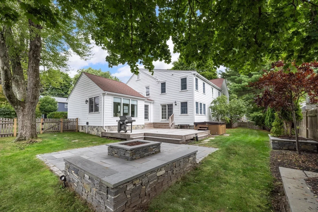Photo of 57 Douglas Rd