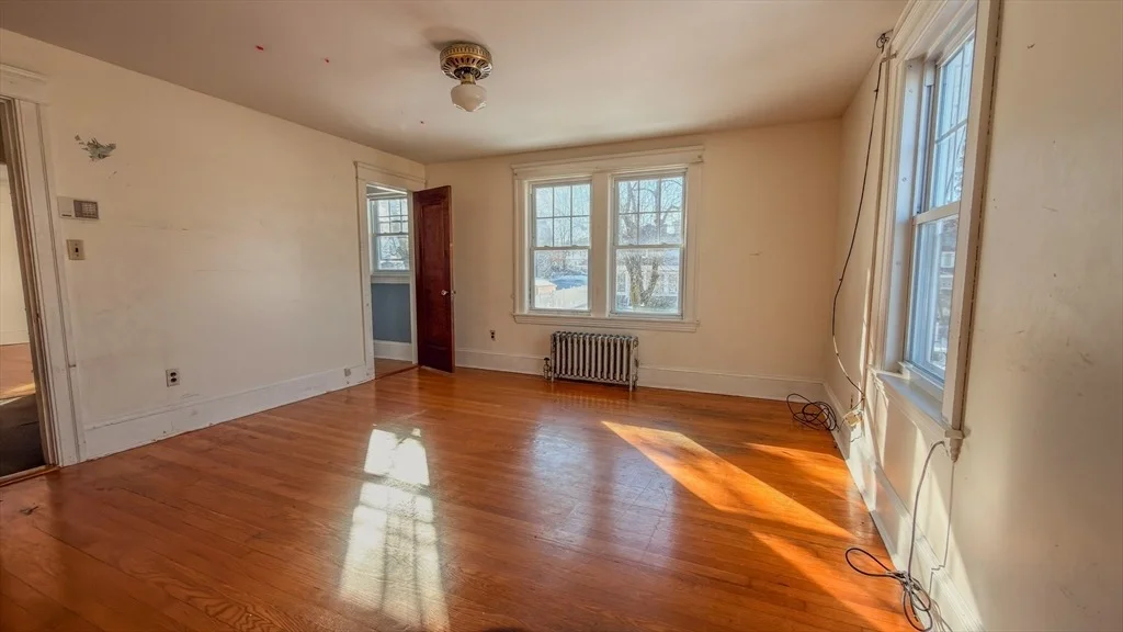 Photo of 39 Whitmarsh Avenue