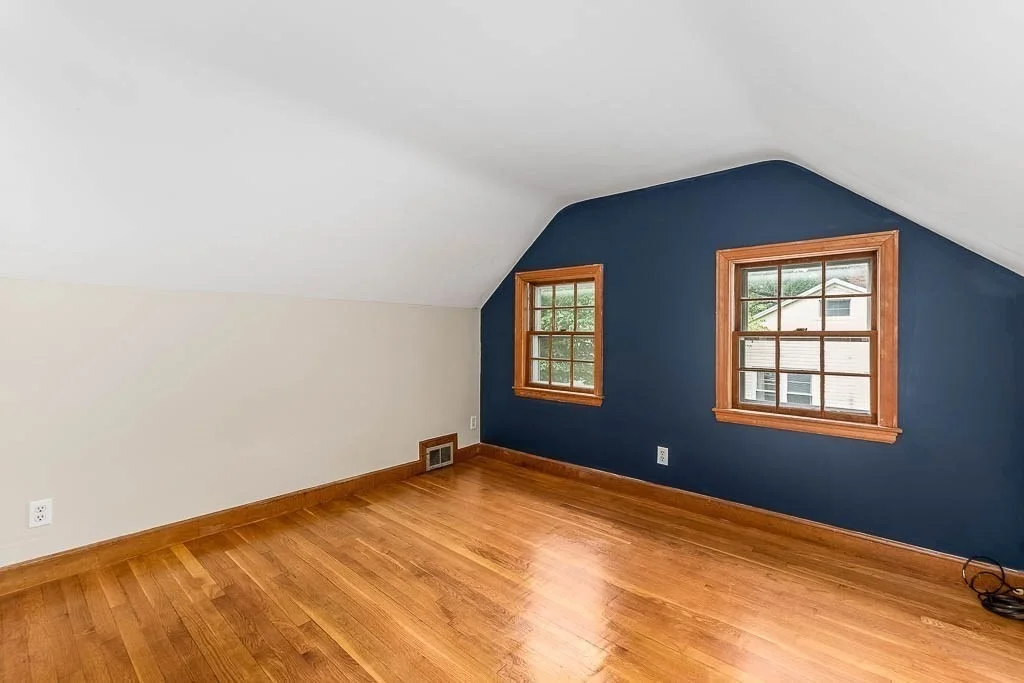 Photo of 70 Fox Meadow Ln