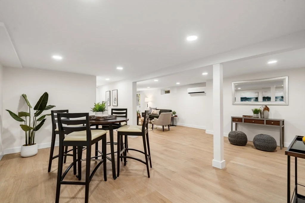 Photo of 84 Middlesex St