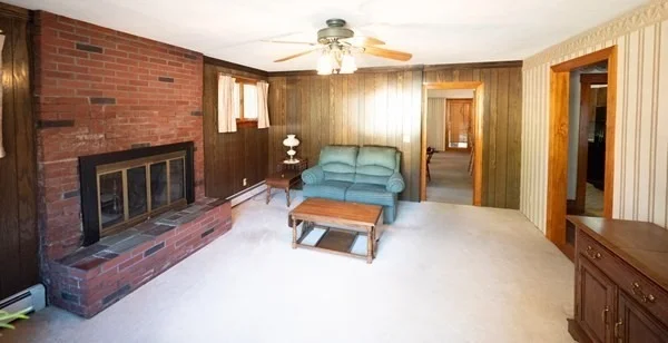 Photo of 369 State Rd