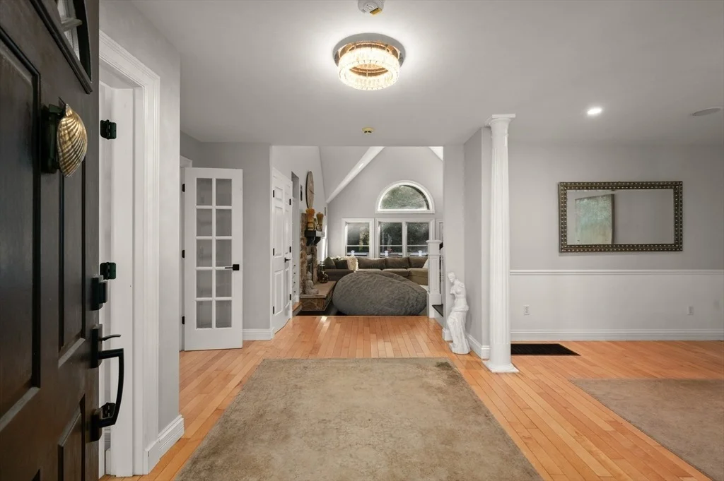 Photo of 27 Turtleback Rd