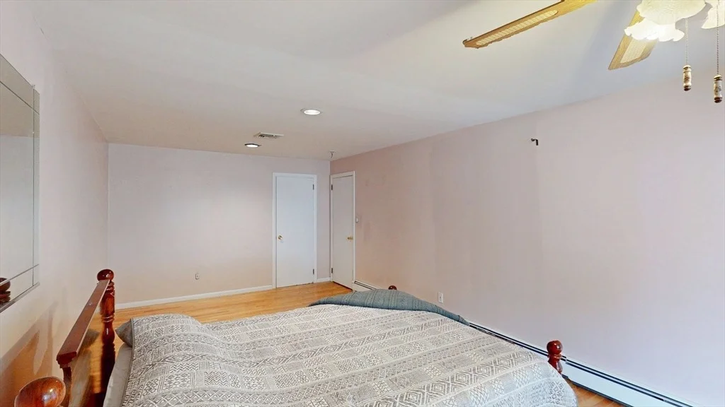 Photo of 8 Vincent Ave