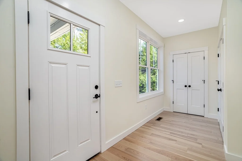 Photo of 74 Lakeshore Dr