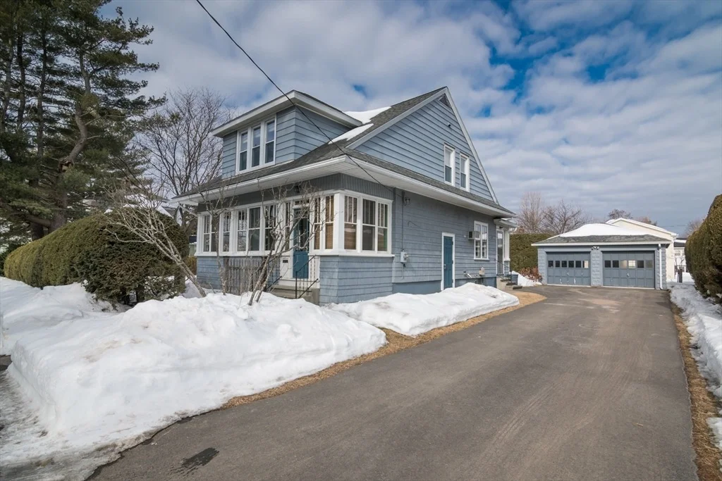 Photo of 2 Oak St