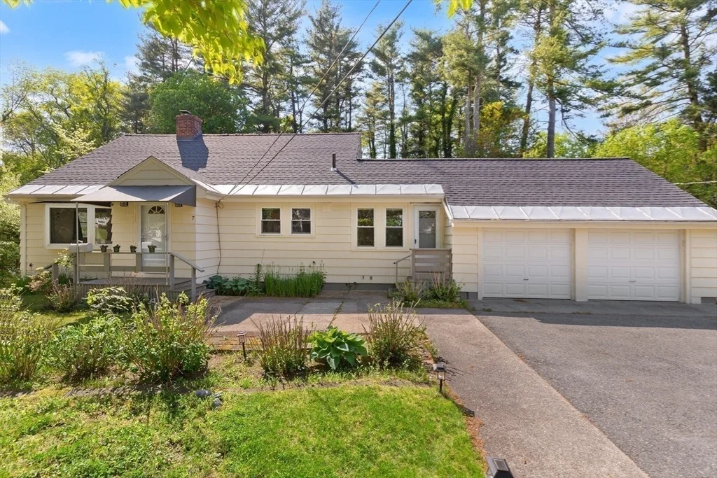 Photo of 7 Marie Ave