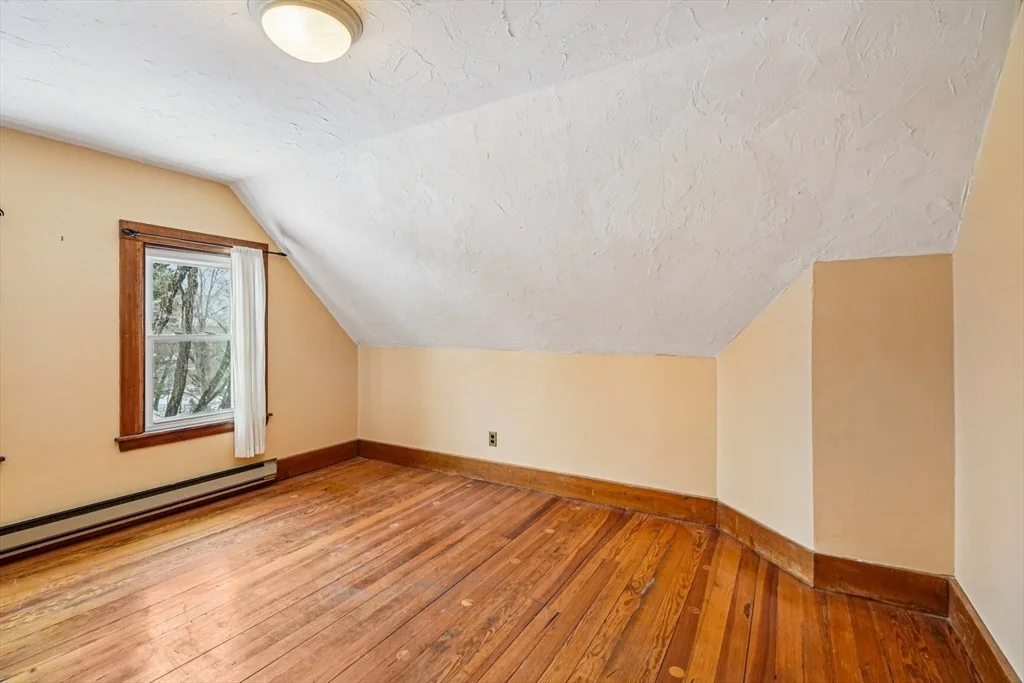 Photo of 36 Winnemay St