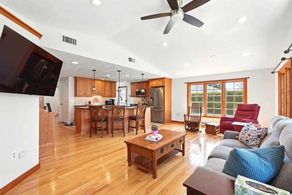 Photo of 319 Casey Dr