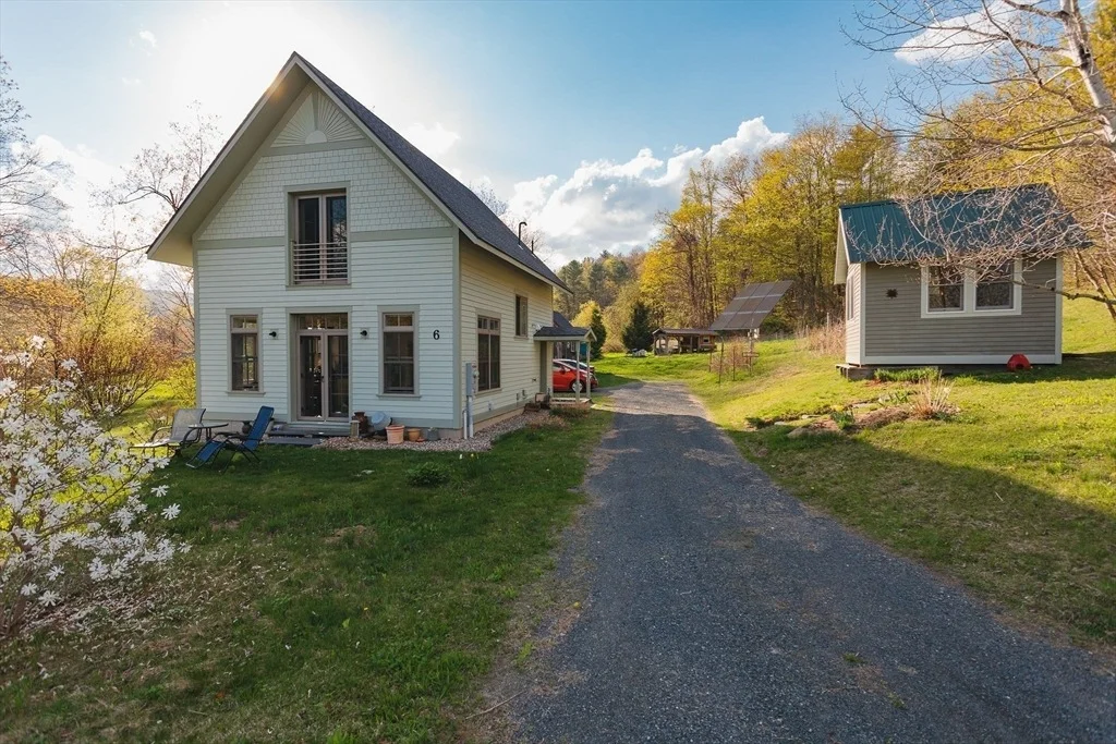 Photo of 6 Dunnell Dr