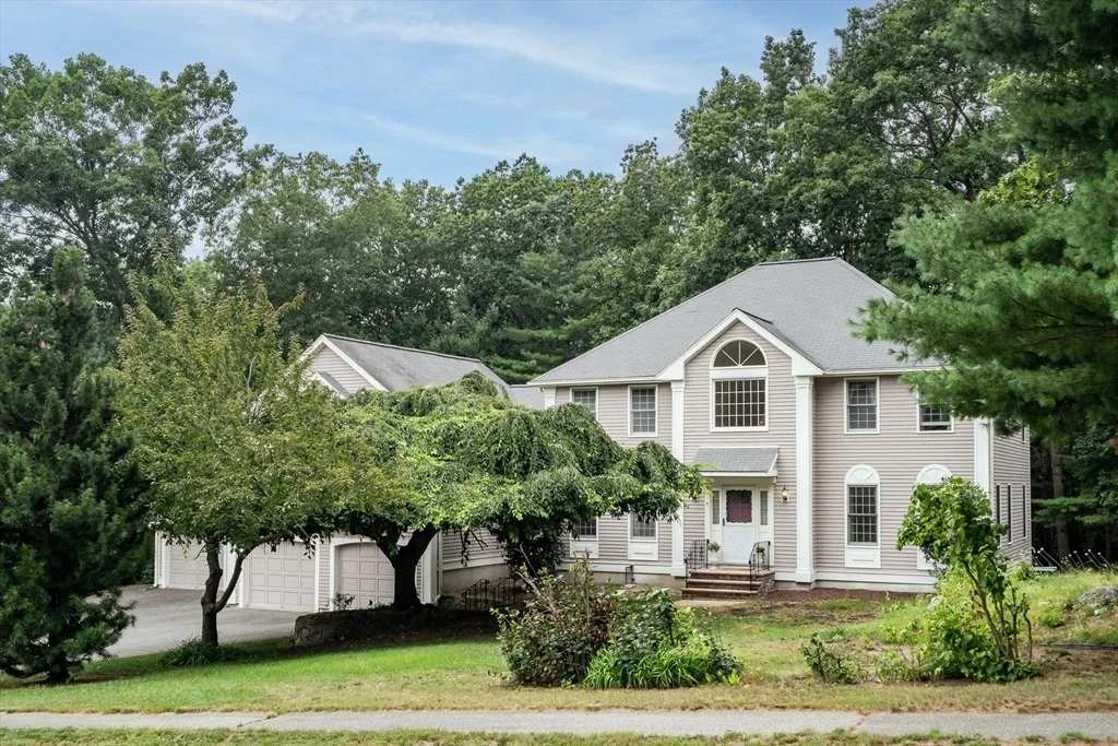 Photo of 4 Crestview Rd
