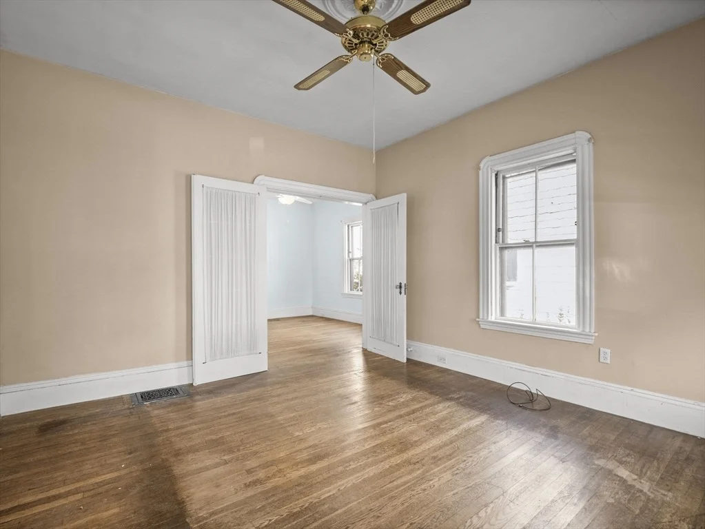 Photo of 27 Alpine St