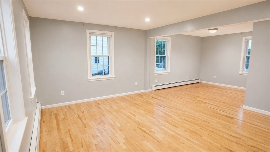 Photo of 7 Rolling Ridge Rd