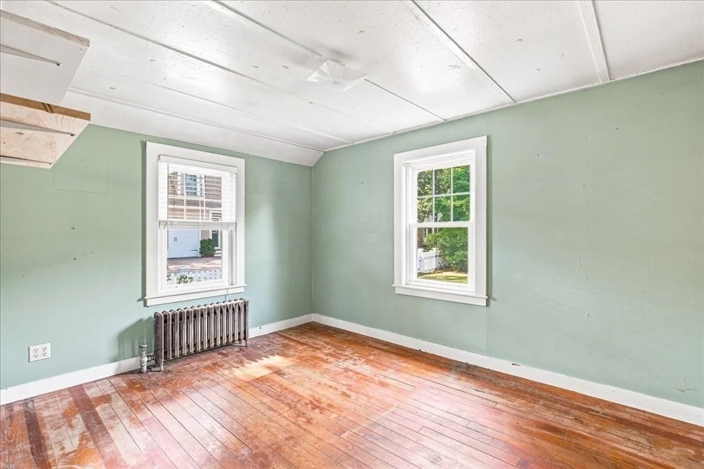 Photo of 2 Bartlett Ave