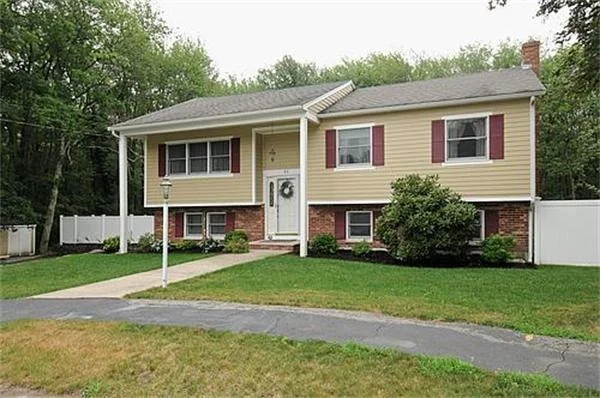 Photo of 44 Pitman Dr