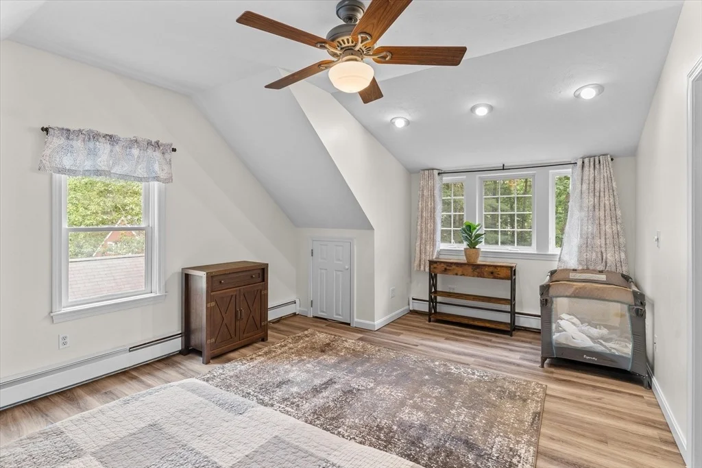 Photo of 12 Easter Brook Rd
