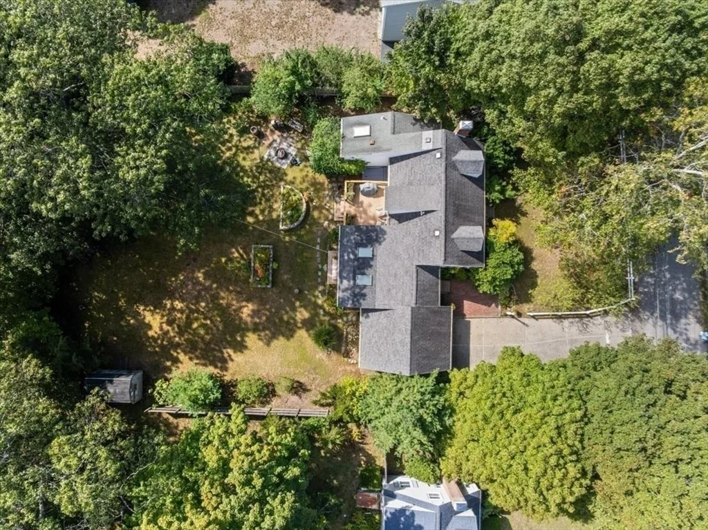 Photo of 15 Felch Rd