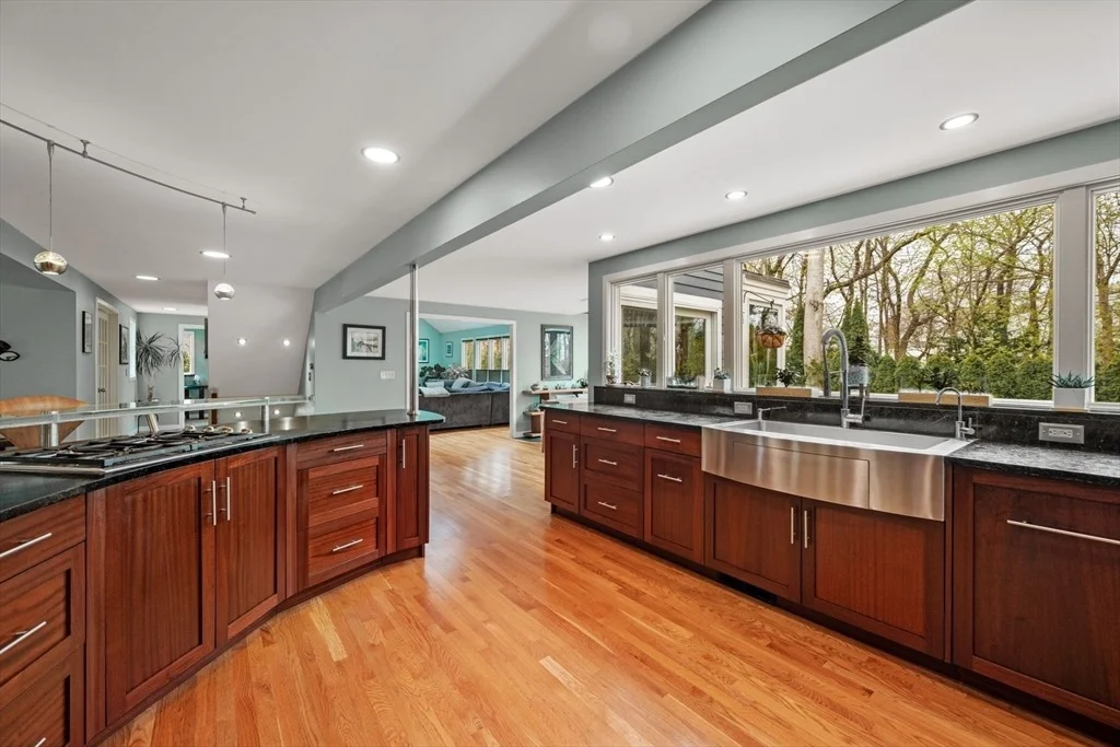 Photo of 3 Beacon Heights Ln