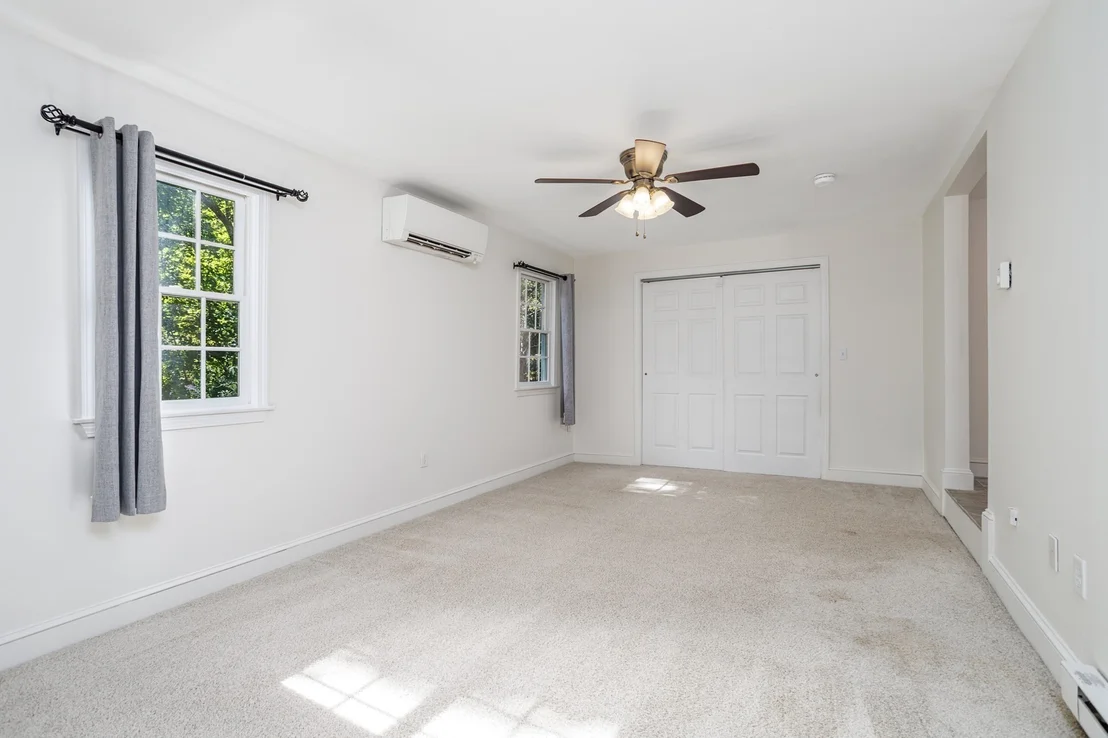 Photo of 662 Old Harvard Rd