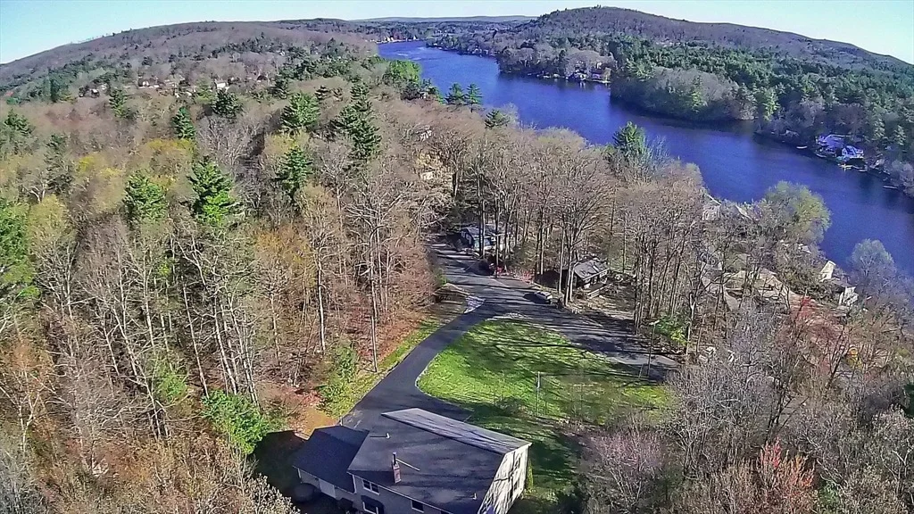 Photo of 122 Maybrook