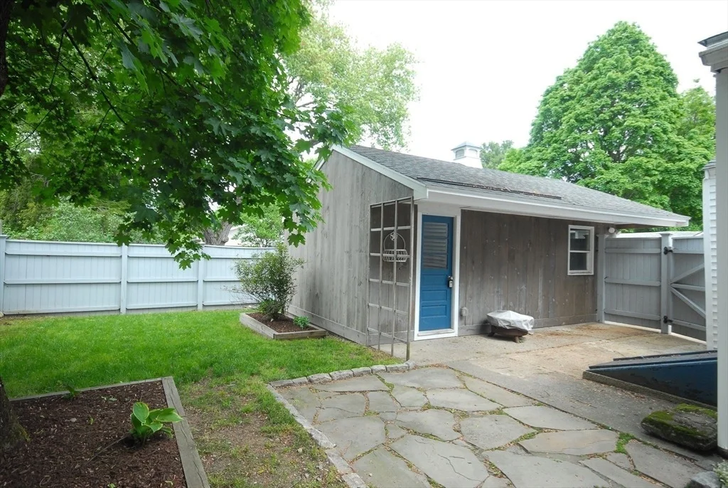 Photo of 1832 Main St.