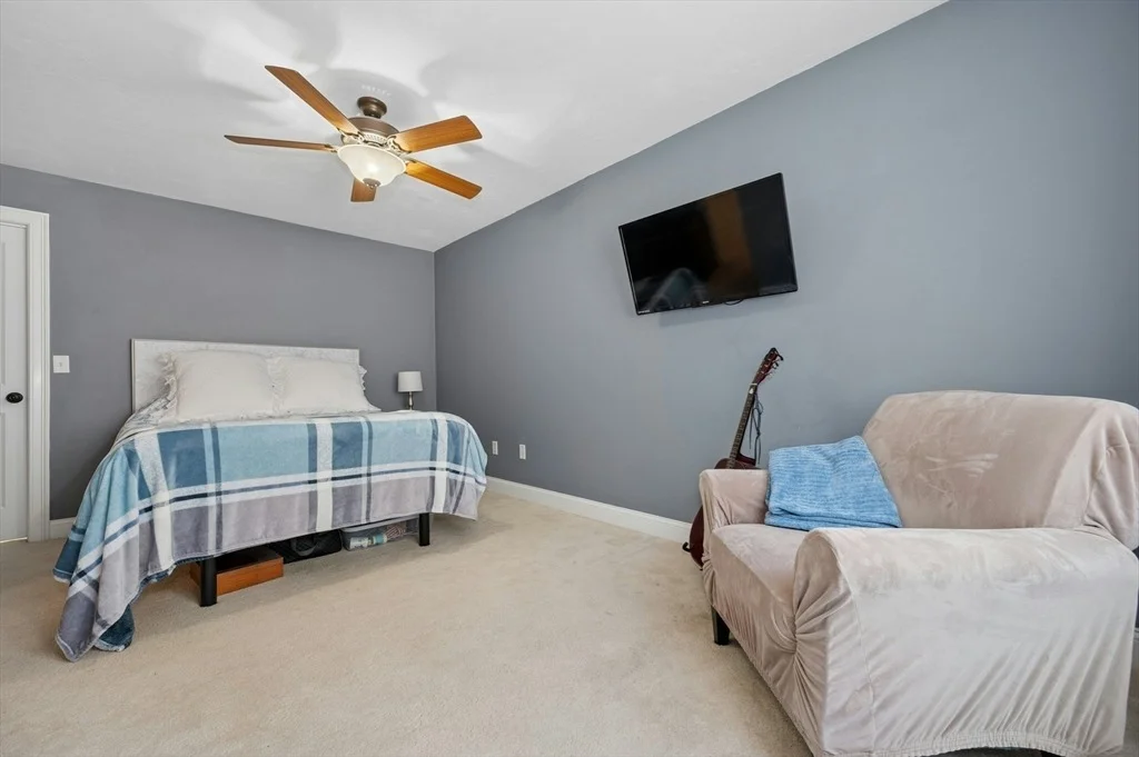 Photo of 171 Whitins Rd