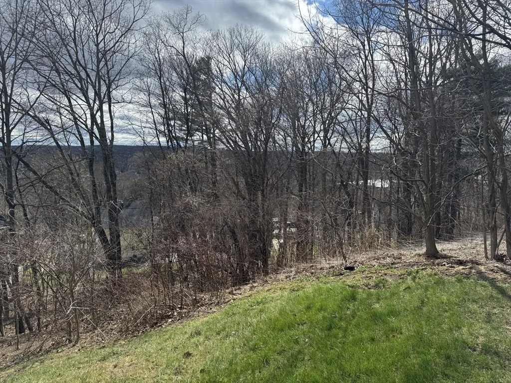 Photo of 44 Rustic Drive