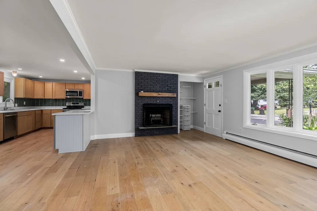 Photo of 1 Amory Ave
