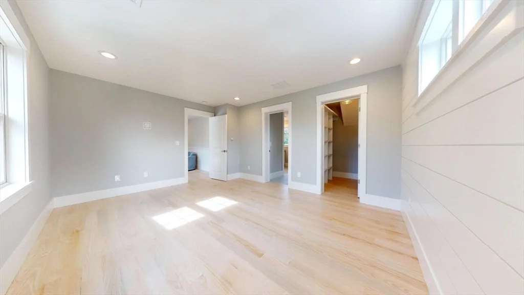 Photo of 17 Crest Circle