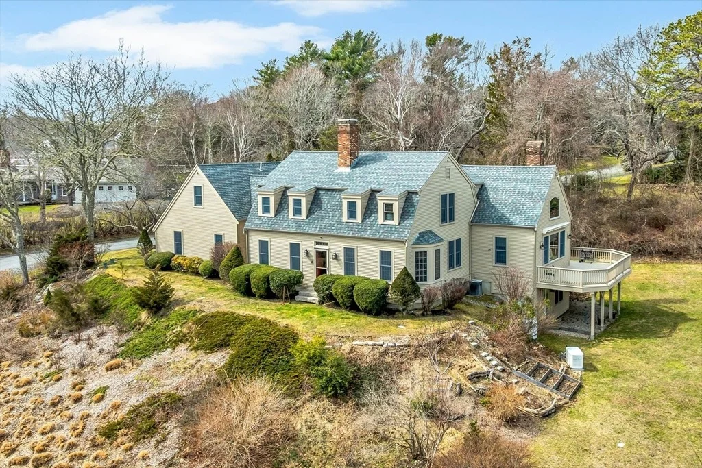 Photo of 26 Carlson Ln