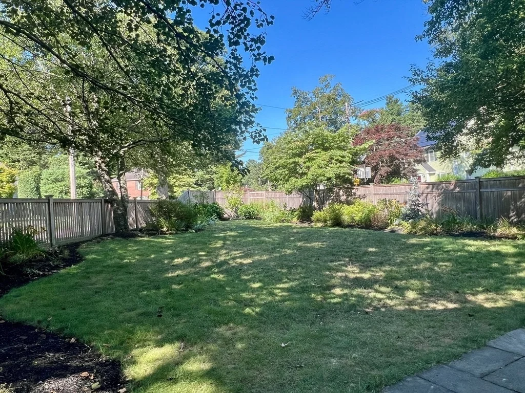 Photo of 211 Forest St