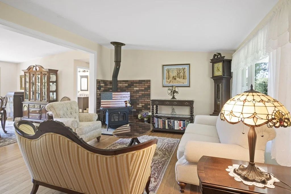 Photo of 37 Chamberlain Rd